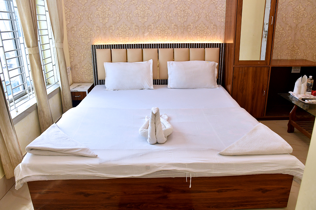 Deluxe Double Bed (Sea Facing)