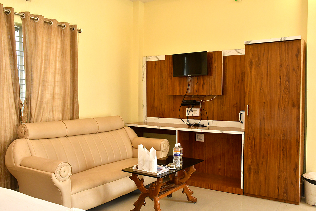 Deluxe Four Bed (Side Sea Facing)