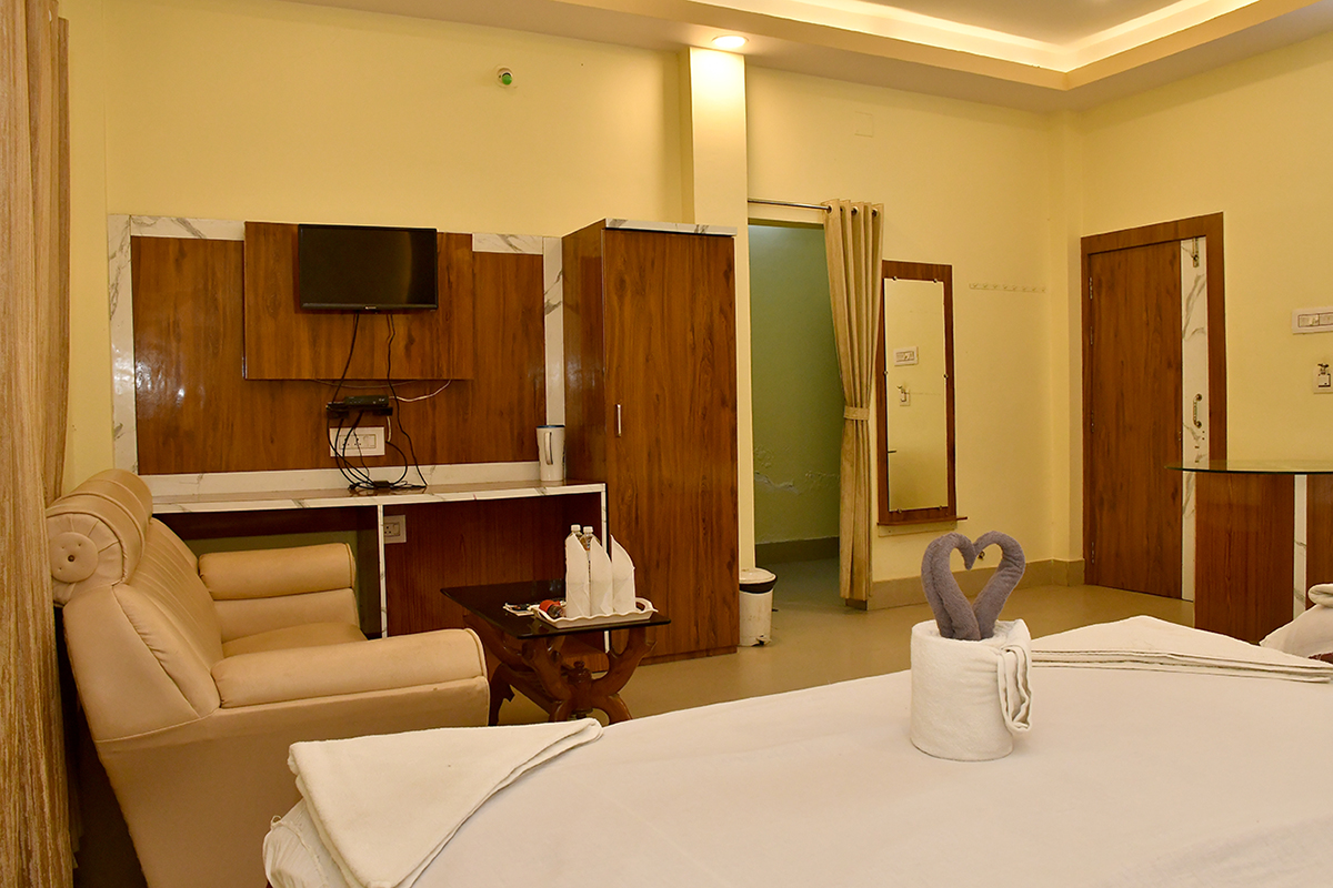 Deluxe Four Bed (Side Sea Facing)
