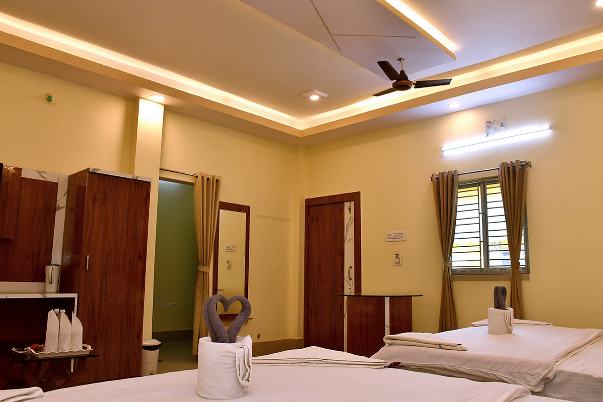 Deluxe Four Bed (Side Sea Facing)
